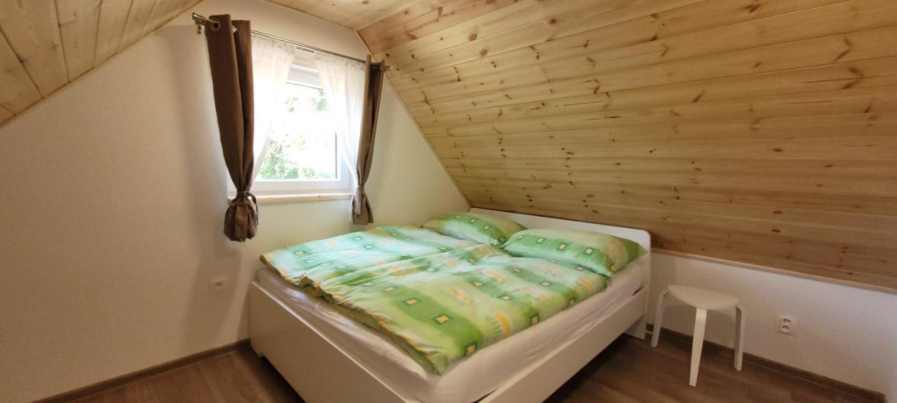 Vilka Cibulka A Chata Cesnacik Ižipovce Esterno foto